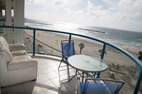 The Sea Apartments Tel Aviv by different locations