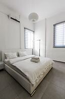 The Sea Apartments Tel Aviv by different locations