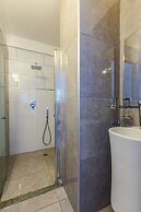 The Sea Apartments Tel Aviv by different locations