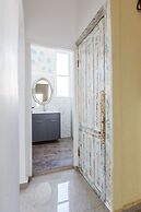 The Sea Apartments Tel Aviv by different locations