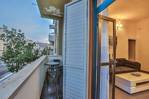 The Sea Apartments Tel Aviv by different locations