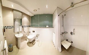 Holiday Inn Mauritius Mon Tresor by IHG