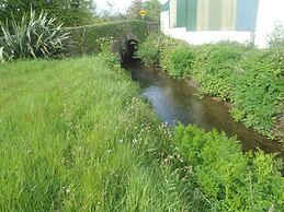 Perrymount Country Home Bed & Breakfast