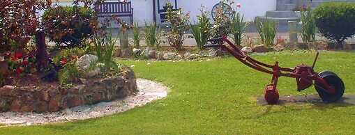 Perrymount Country Home Bed & Breakfast