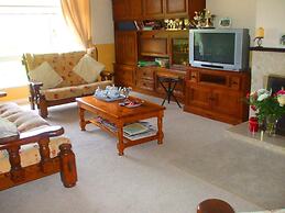 Perrymount Country Home Bed & Breakfast