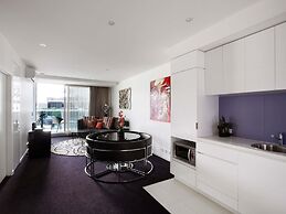 The Sebel Melbourne Docklands Hotel
