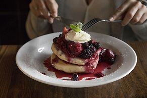 The Sebel Melbourne Docklands Hotel