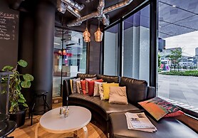 The Sebel Melbourne Docklands Hotel