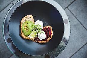 The Sebel Melbourne Docklands Hotel