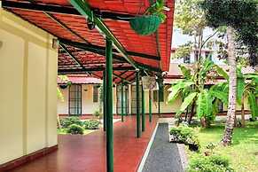 Palm Grove Service Villa