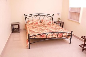 Palm Grove Service Villa