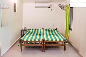 Palm Grove Service Villa