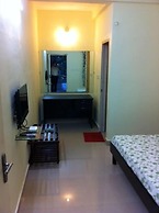 Palm Grove Service Villa