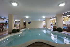 Bombinhas Summer Beach Hotel & Spa