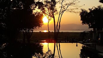 Villa Inle Boutique Resort