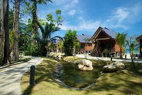Tunamaya Beach & Spa Resort Tioman Island