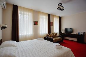 Hotel 12