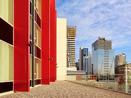 Mercure Melbourne Therry Street