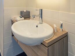 Mercure Melbourne Therry Street