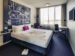 Mercure Melbourne Therry Street