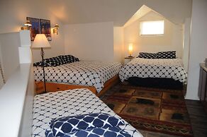 Park City Condo with 6 beds, 3 bedroom, 3 bath, 4 min to ski, 2 min to