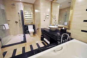 Gumaya Tower Hotel Semarang