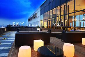 Gumaya Tower Hotel Semarang