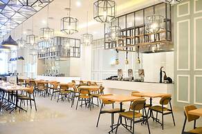 Gumaya Tower Hotel Semarang