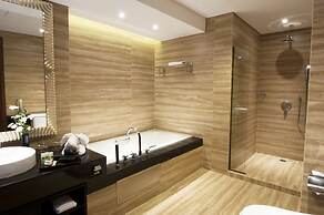 Gumaya Tower Hotel Semarang