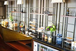 Gumaya Tower Hotel Semarang