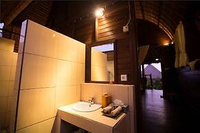 Sunset Coin Lembongan Cottage and Spa