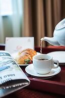 Grand Candi Hotel
