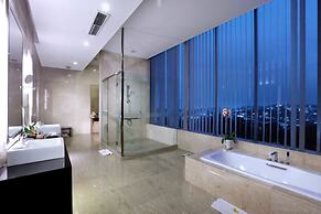 Grand Candi Hotel