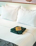 Grand Candi Hotel
