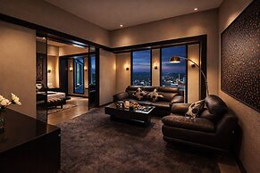 Grand Candi Hotel