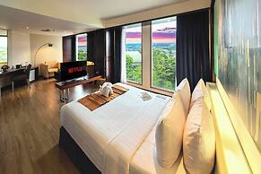 Grand Candi Hotel