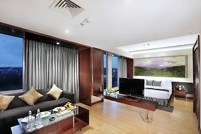 Grand Candi Hotel