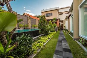 Svarna Suite Seminyak