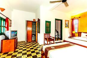 Residence Wat Damnak