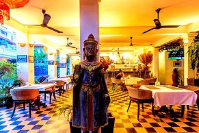 Residence Wat Damnak