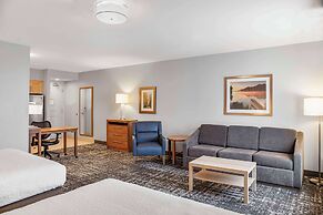 Homewood Suites by Hilton Winnipeg Airport-Polo Park, MB