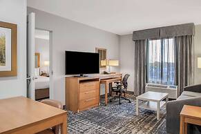 Homewood Suites by Hilton Winnipeg Airport-Polo Park, MB