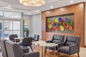 Homewood Suites by Hilton Winnipeg Airport-Polo Park, MB