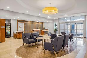 Homewood Suites by Hilton Winnipeg Airport-Polo Park, MB