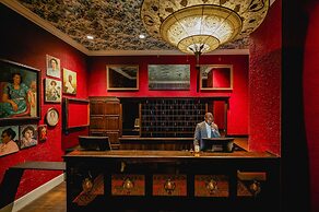 The Pontchartrain Hotel