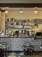 The Pontchartrain Hotel