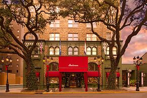 The Pontchartrain Hotel