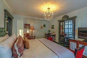 The Pontchartrain Hotel