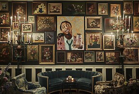 The Pontchartrain Hotel