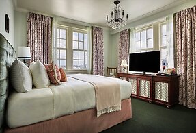 The Pontchartrain Hotel